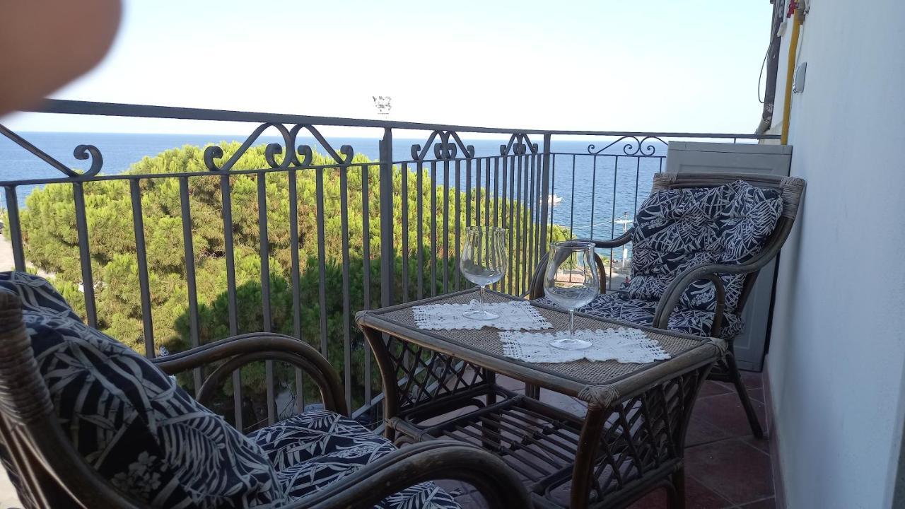 Le Spiagge Bed & Breakfast Letojanni Dış mekan fotoğraf