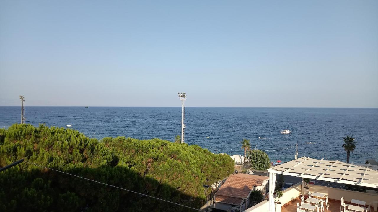 Le Spiagge Bed & Breakfast Letojanni Dış mekan fotoğraf