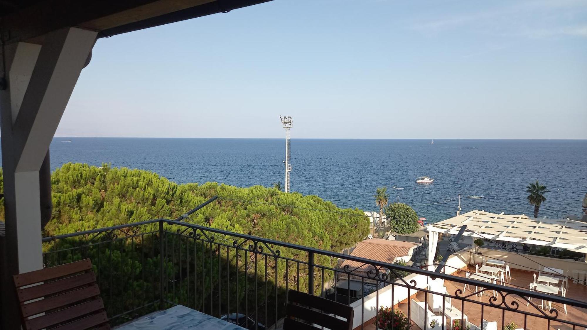 Le Spiagge Bed & Breakfast Letojanni Dış mekan fotoğraf